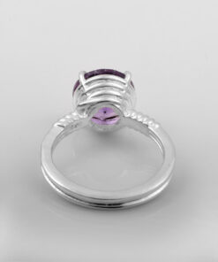 Ring with Amethyst