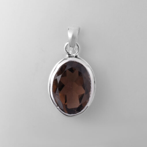 Silver pendant with smokey stone