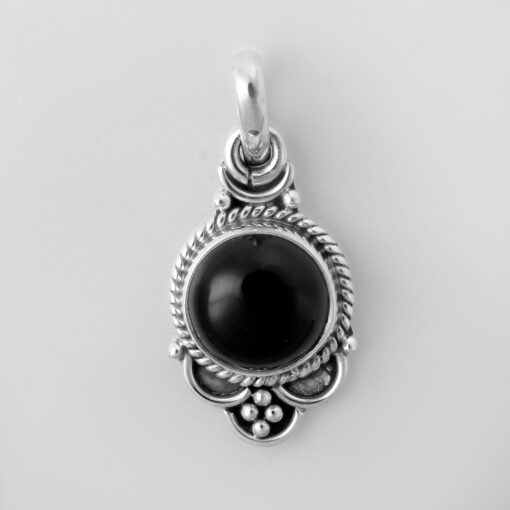 925 Sterling Silver Pendant With Black Spinal