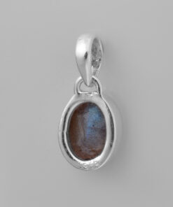 925 Sterling Silver Pendant With Labrodorite