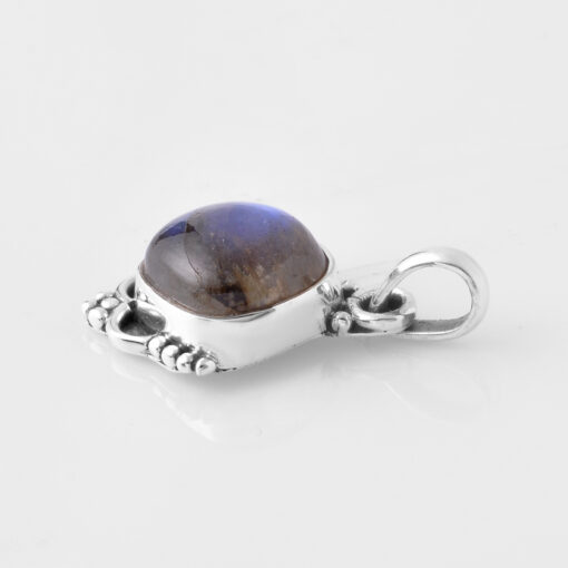 925 Sterling Silver Pendant With Labrodorite